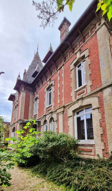Maison à vendre 448 000 € 10 pièces 7 chambres 318 m² 790 m² de terrain Yvetot 76190