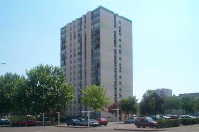 Appartement à louer 595 € 3 pièces 2 chambres 64 m² 15ème étage Ateliers SNCF Chenôve 21300