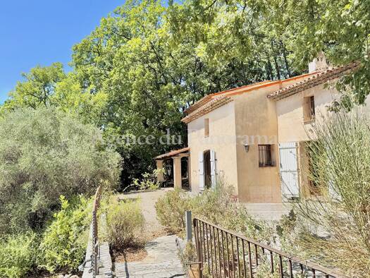 Villa à vendre 787 500 € 5 pièces 4 chambres 159,7 m² 5 587 m² de terrain Spéracèdes 06530